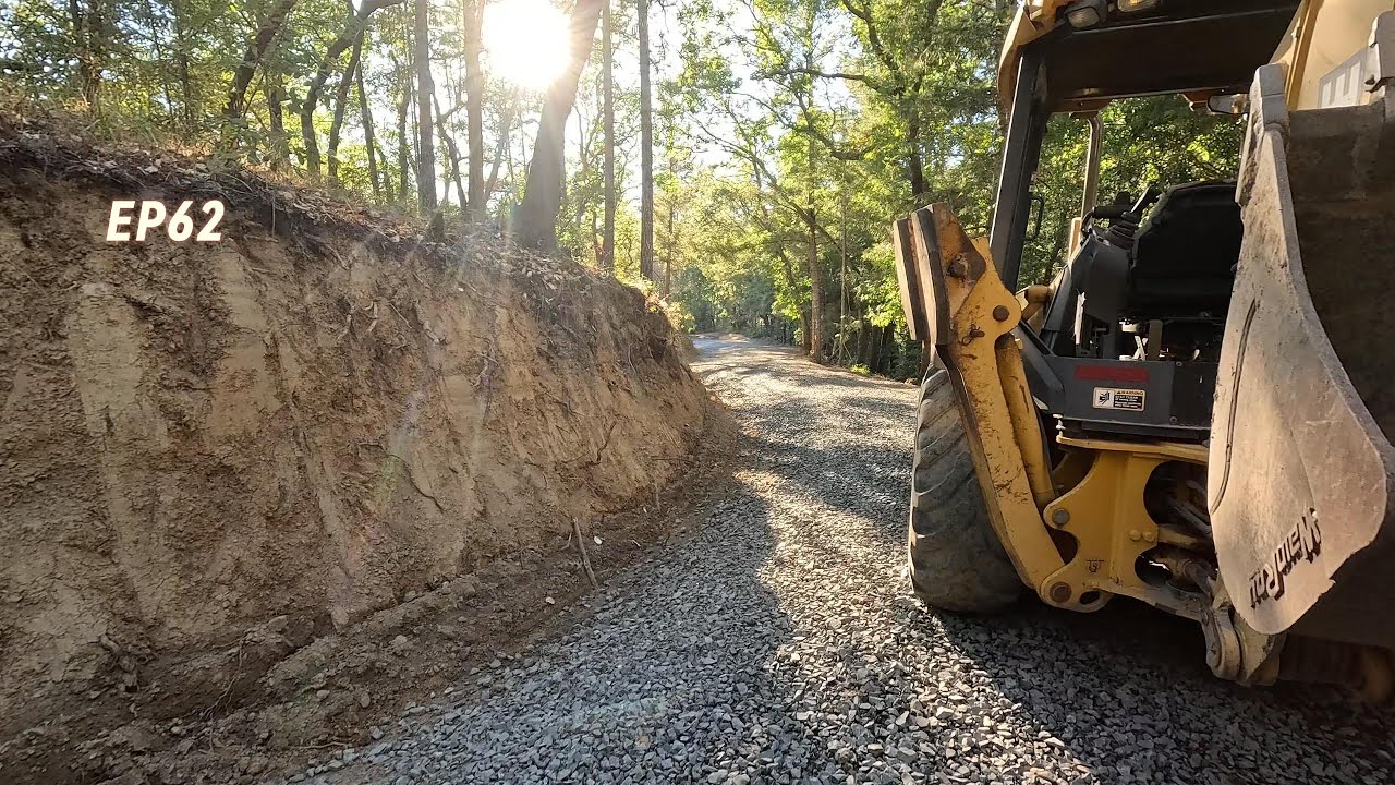 Crowning and rocking a neglected dirt road EP62