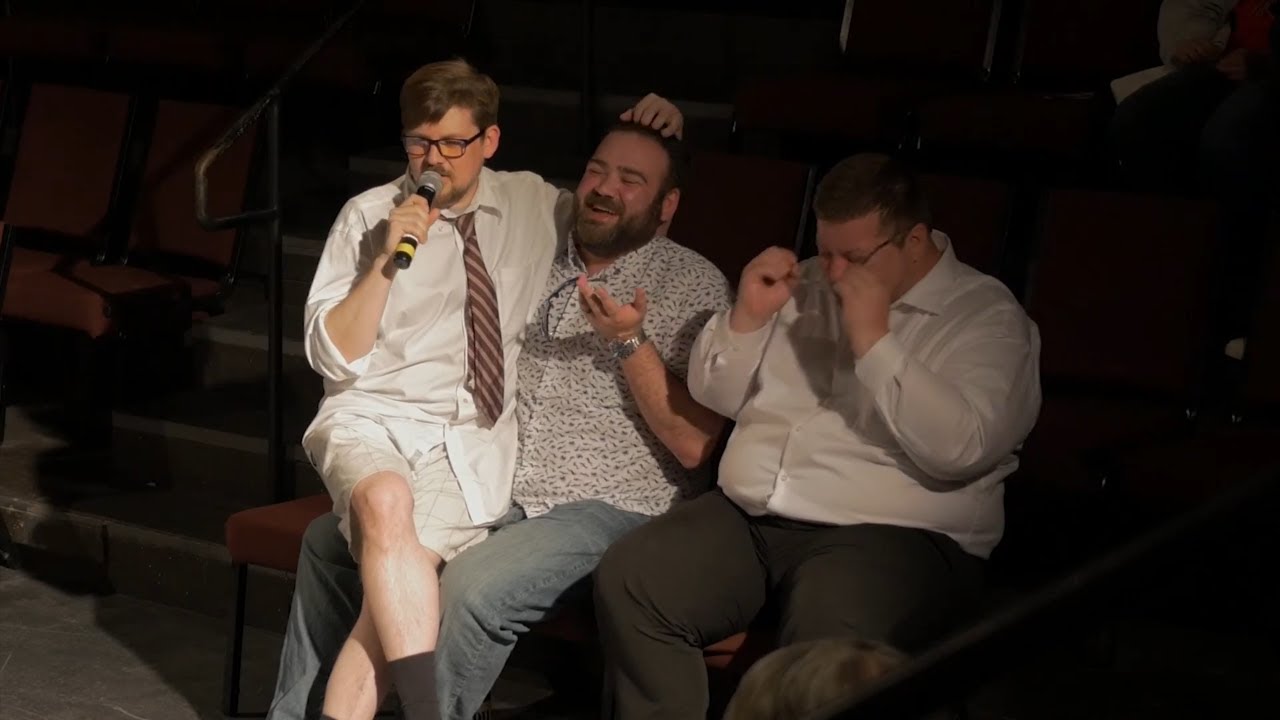 Audience Member Serenade - The Natural Disasters CHILL OUT!
