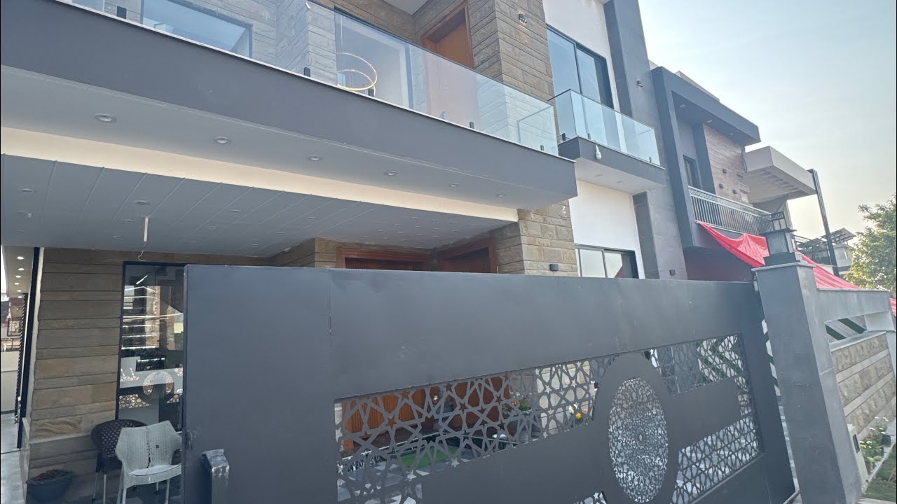 Inside a stunning House 10 Marla luxury house at Bahria Town Full Tour 5 bedroom tour at Bahria town