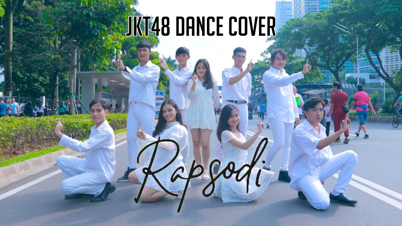 [JKT48 DANCE IN PUBLIC] JKT48 - RAPSODI DANCE COVER in CFD Sudirman