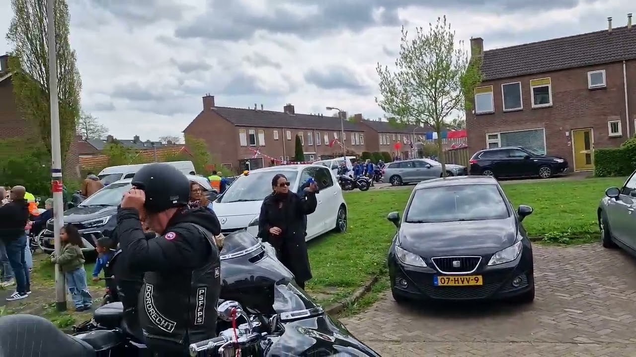 Peringatan Ride Out 2024 aankomst Hoogeveen