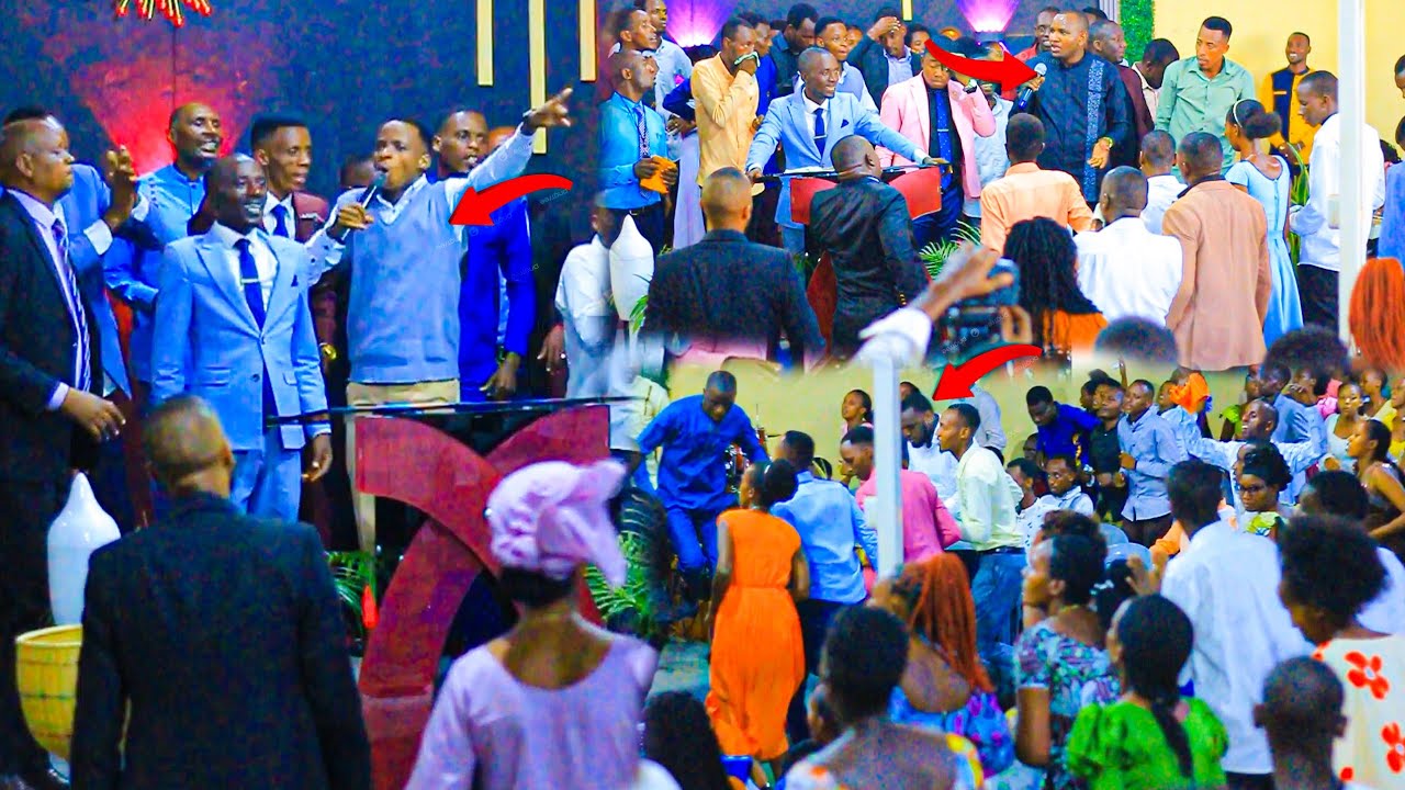 ABAPASTEUR BABYINYE IGISIRIMBA 🎹🇧🇮BAKOZE IBITANGAZA🤭🤭 NIMUREBE UKOBYAGENZE MUGIKORANE CABANAZIRI🇧🇮🇧🇮
