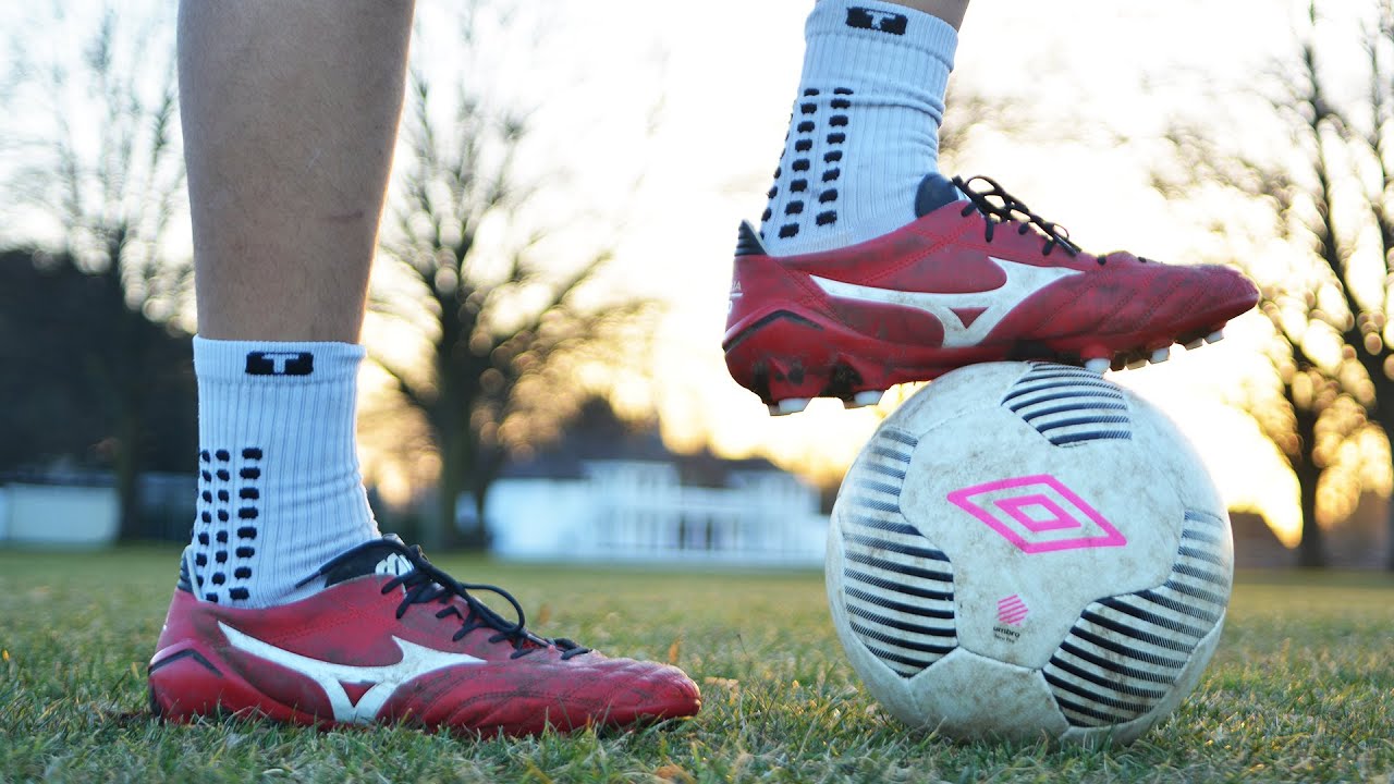 Testing 2 Most UNDERRATED Football/Soccer Products | Mizuno & Umbro | KimFootball