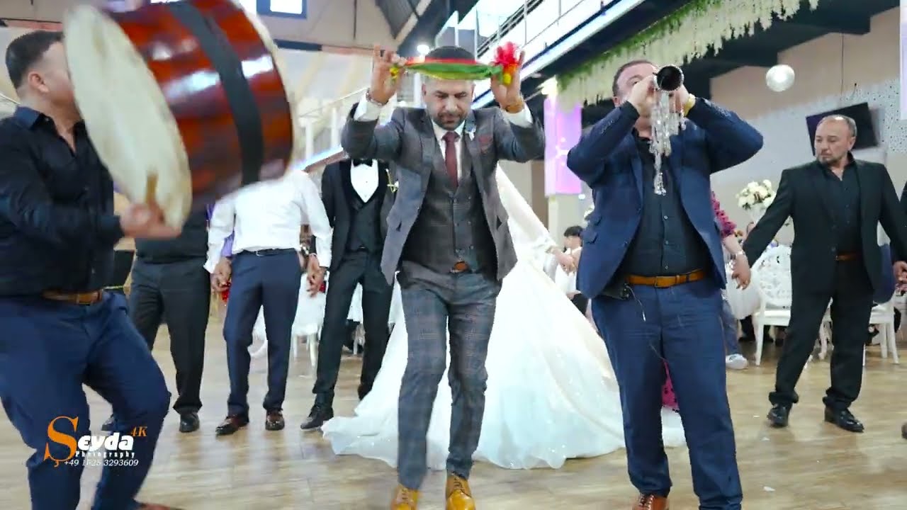 حيدر مصطفى ناصر / رقص عفريني