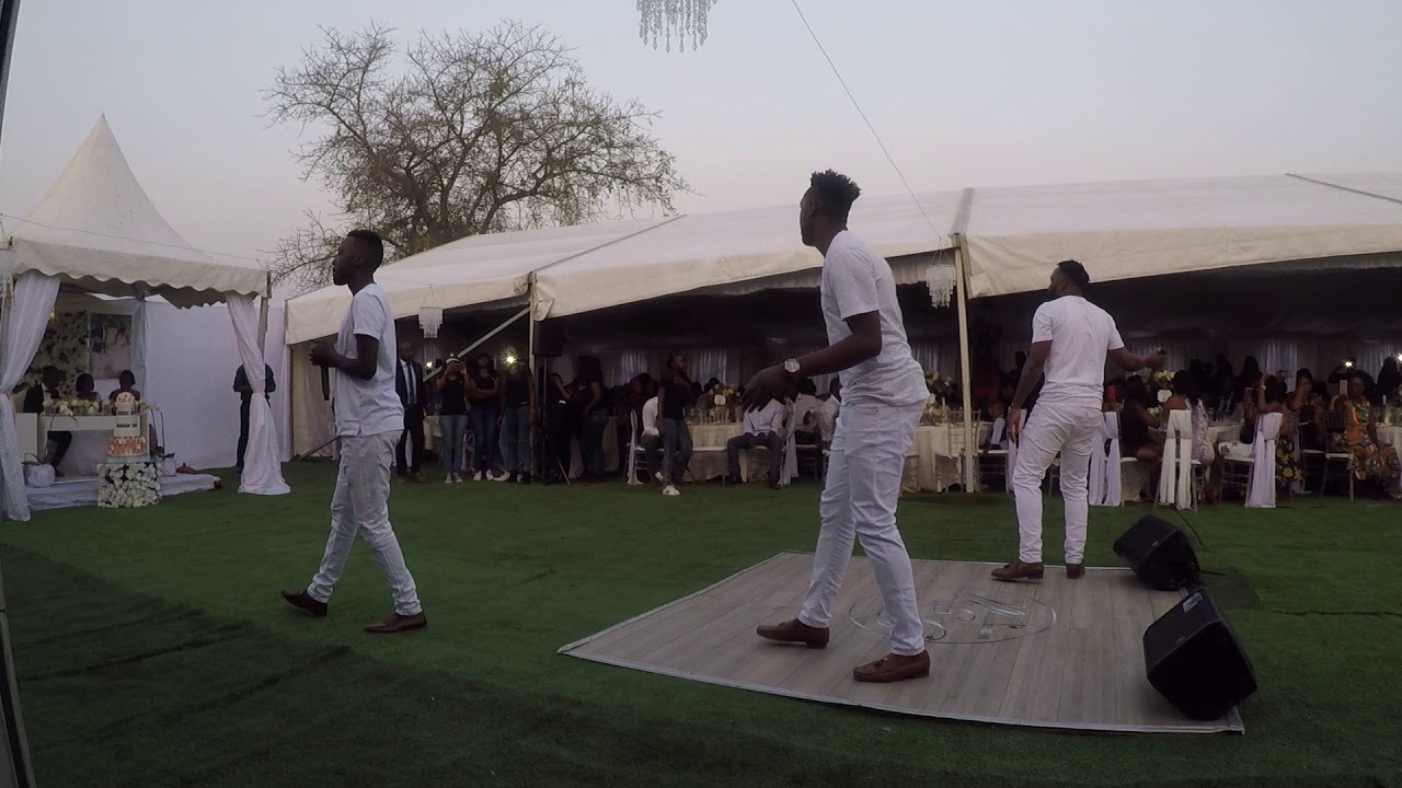 Gazza at a wedding in the North of Namibia, 8.09.2017