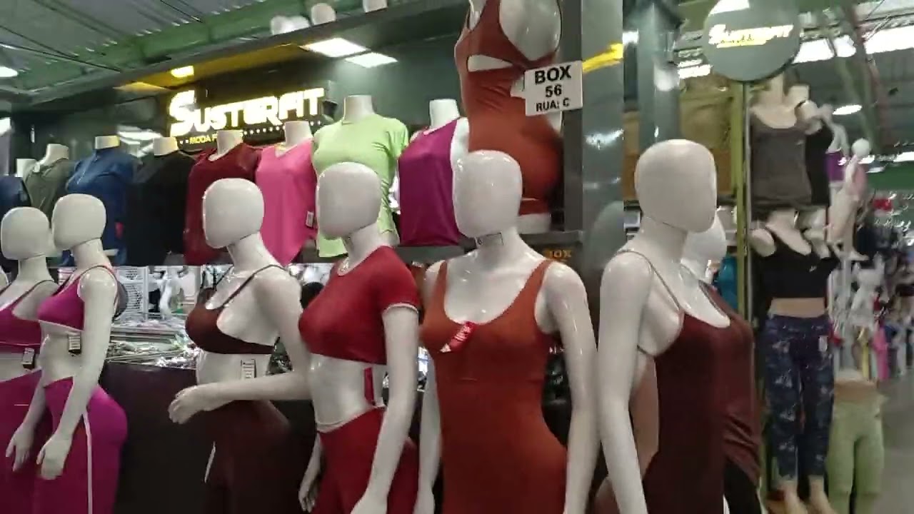 Vamos ver roupas na feira 