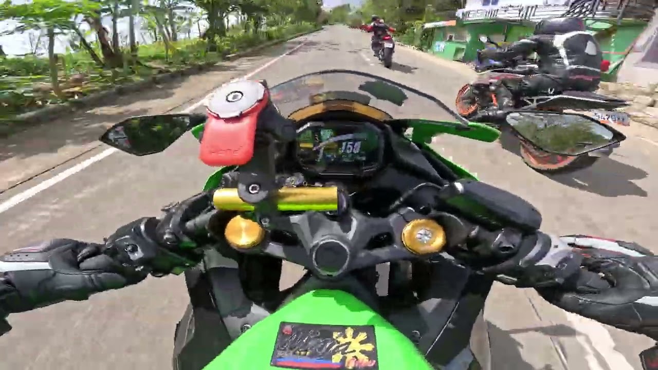 Ninja ZX-4RR Fast TCH Ride with SMB and Ser Leo