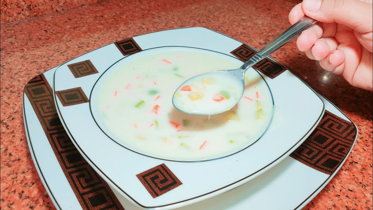 شوربة خضار بيضاء بالكريمة بدون كريمة 😂طعمها كريمى و خطير حضريها باى خضار عندك  #مطبخ_سنيوريتا