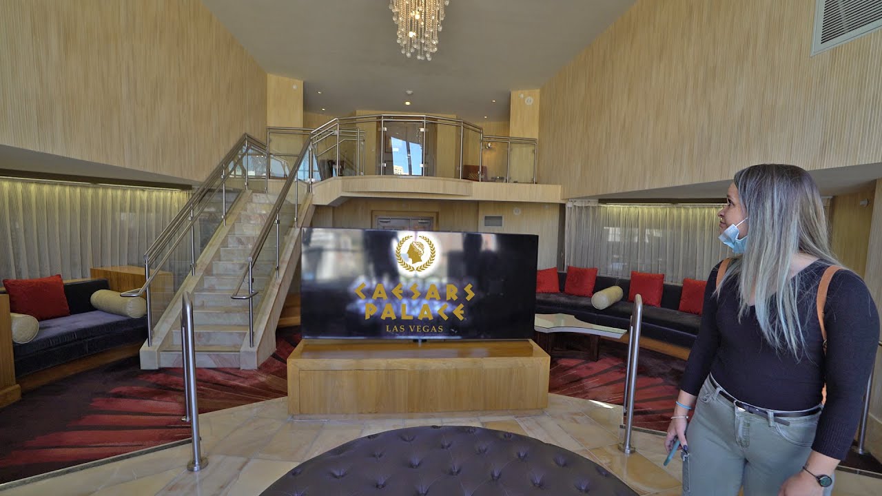 Is this the BEST Party Room in Las Vegas?🔥 (Caesar's Palace Forum Duplex Penthouse!)