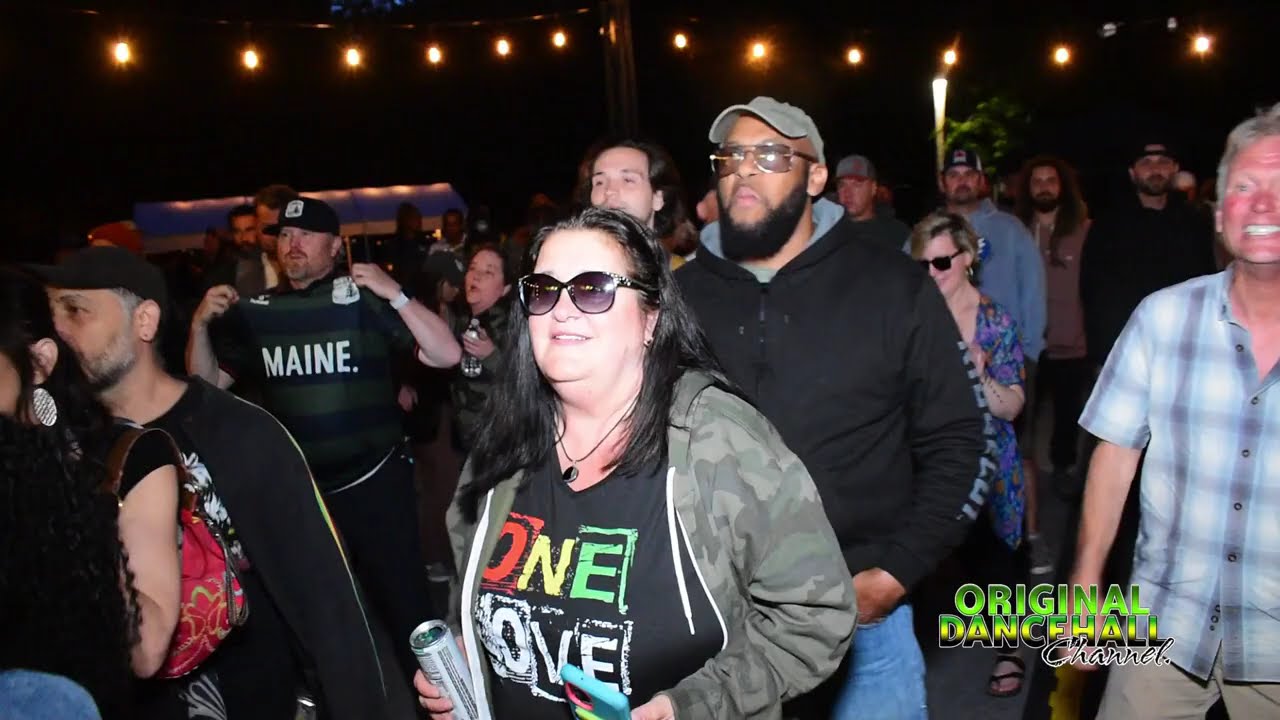 GREEN LION CREW PRESENTS REGGAE GARDEN A MESSEGER LUCIANO