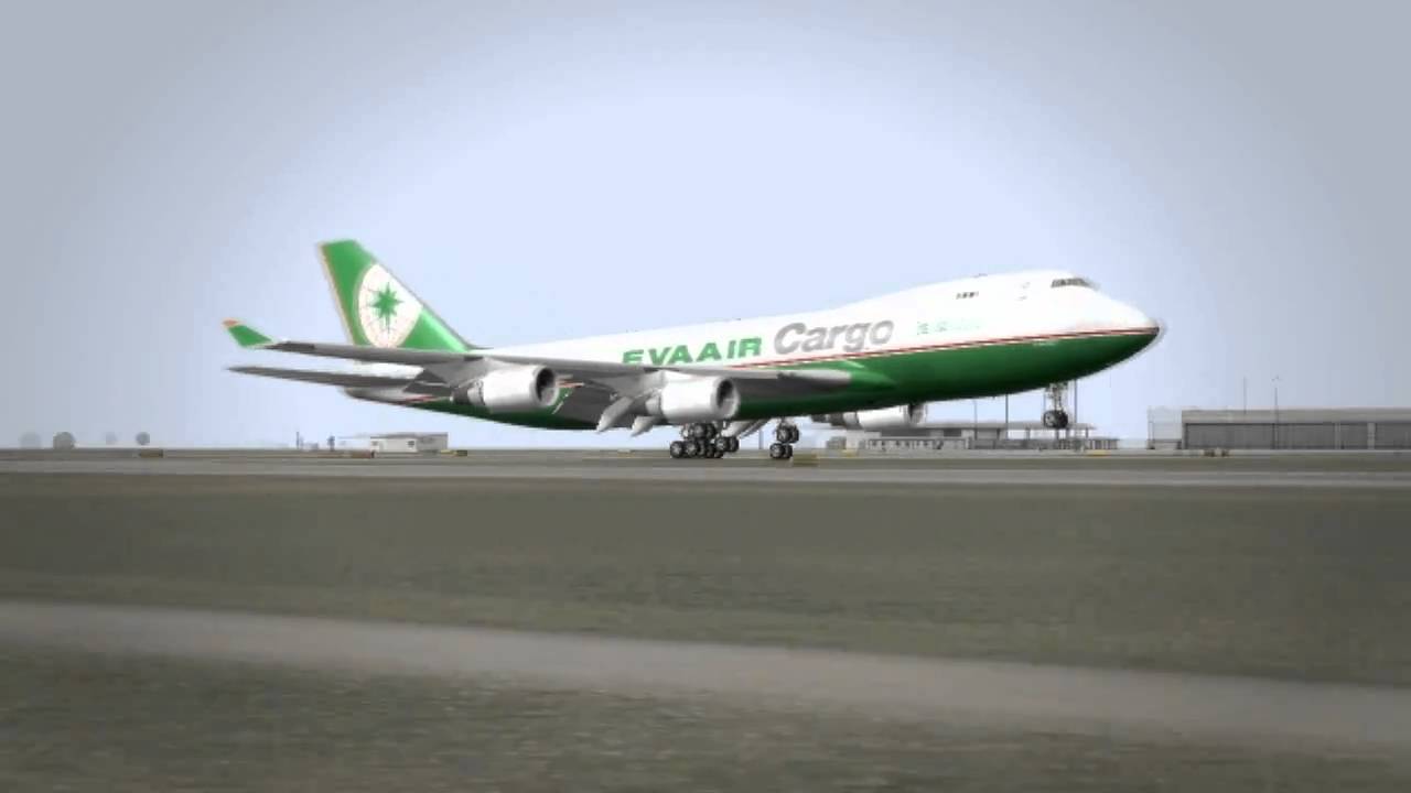 Eva Air Cargo B747-400F Landing at Vienna-LOWW