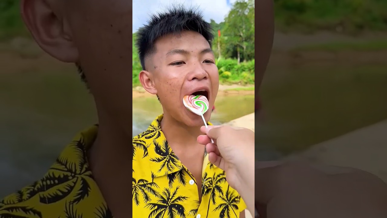 Unexpected 🥑 food prank 🤓😆🤣