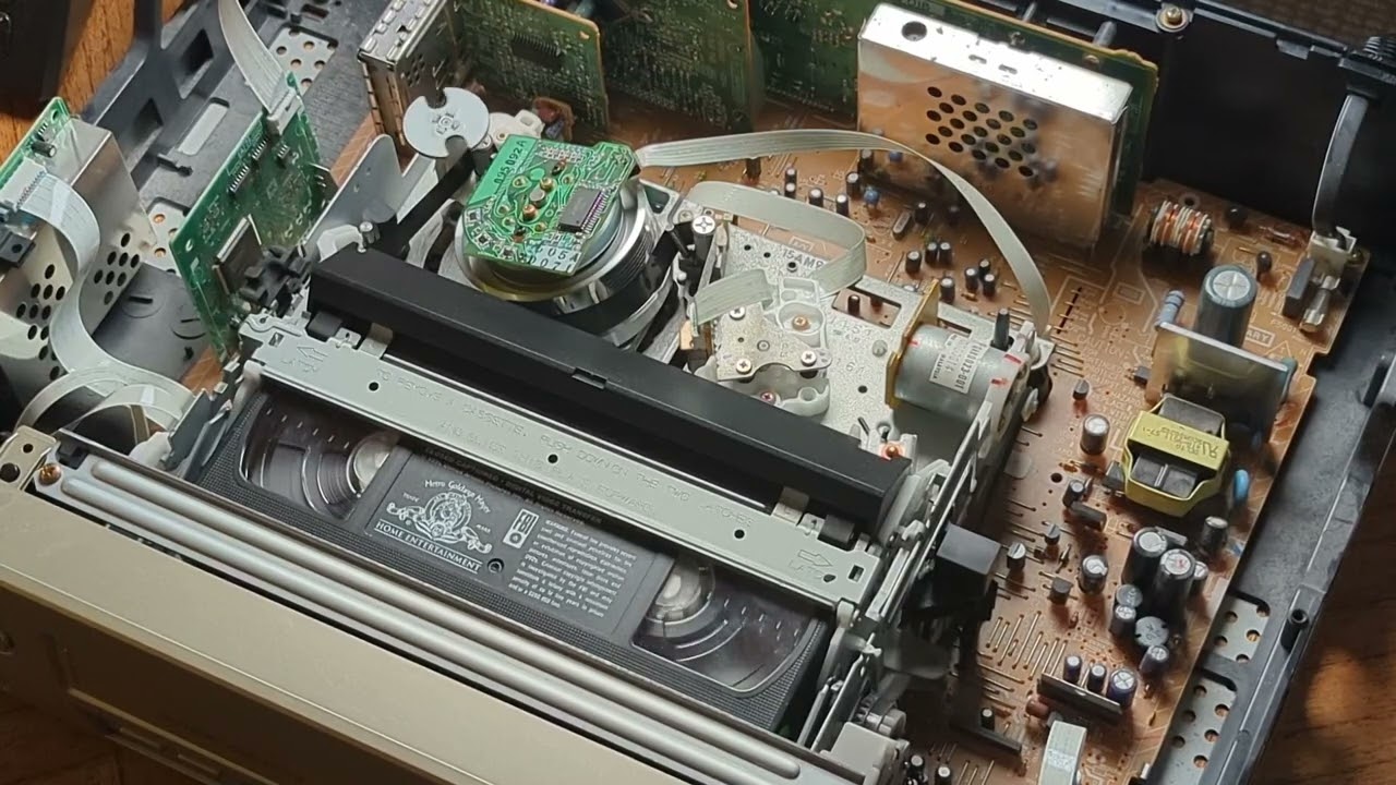 JVC HR-S9800 Internals