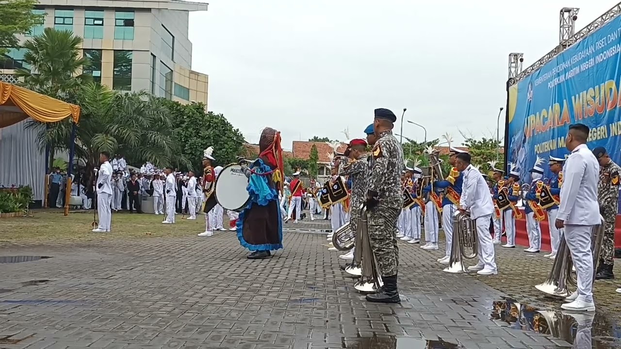 Drumband Polimarin Semarang 