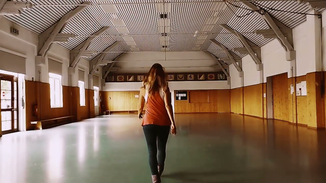 Back to the start – Line Dance