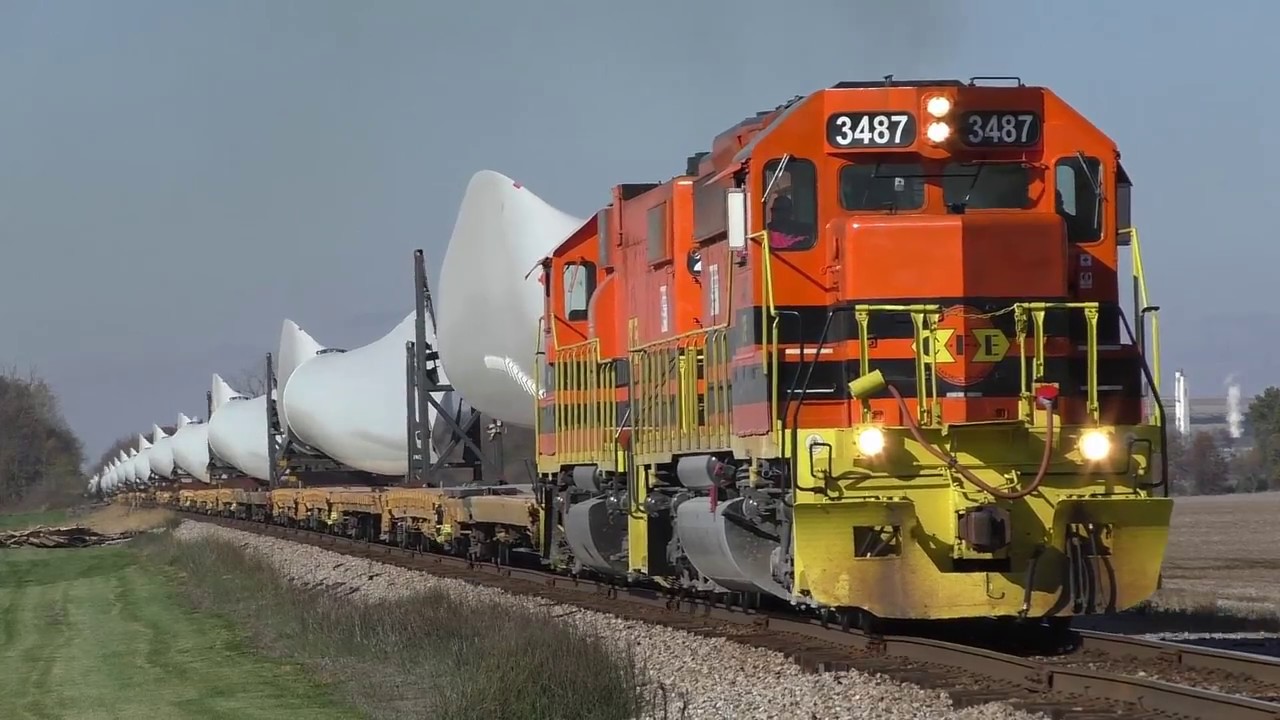 Windmill blade train on the CF&E