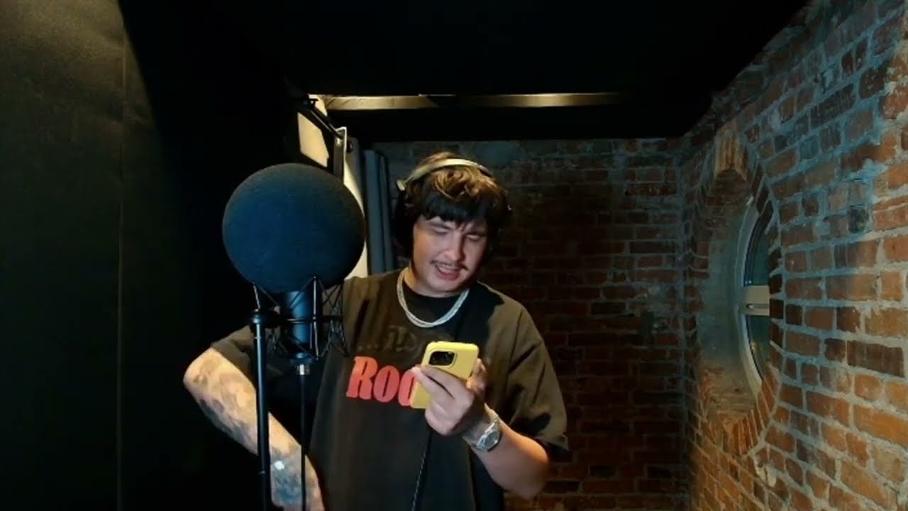 WHITE 2115 - NAWIJA I NAPRAWIA WTYCZKI W STUDIO [CWS STREAM]