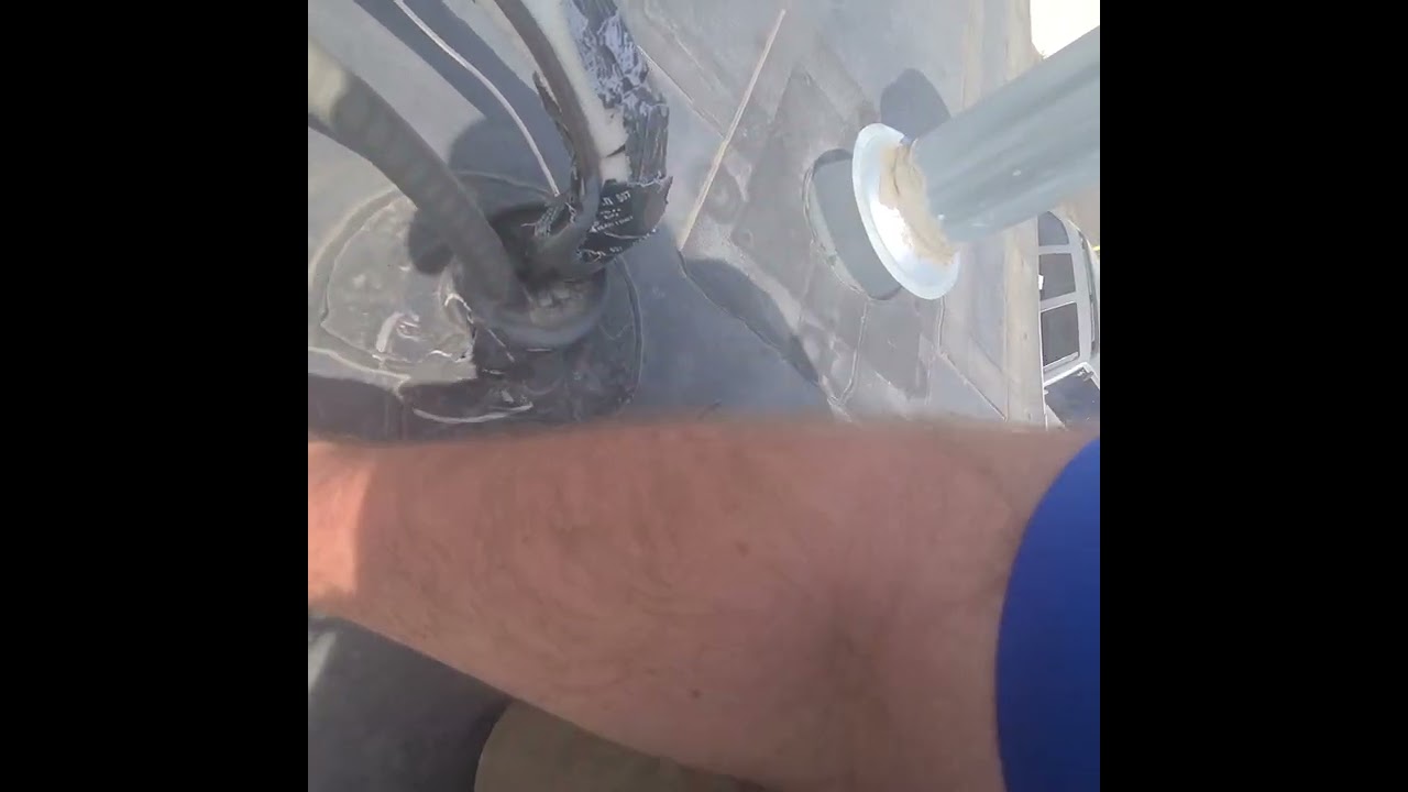 Looking at an unfinished 15 year old EPDM roof: How Did @PPRBD pass this?