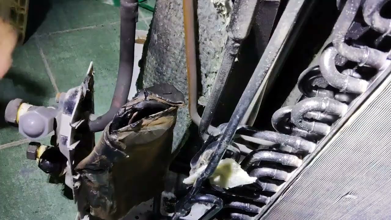 جهاز التكيف لا يعمل وقت الضهيره عنده ارتفاع درجة الحرارة الاسباب.. السبلت  ما ينهض وقت الضهرالاسباب