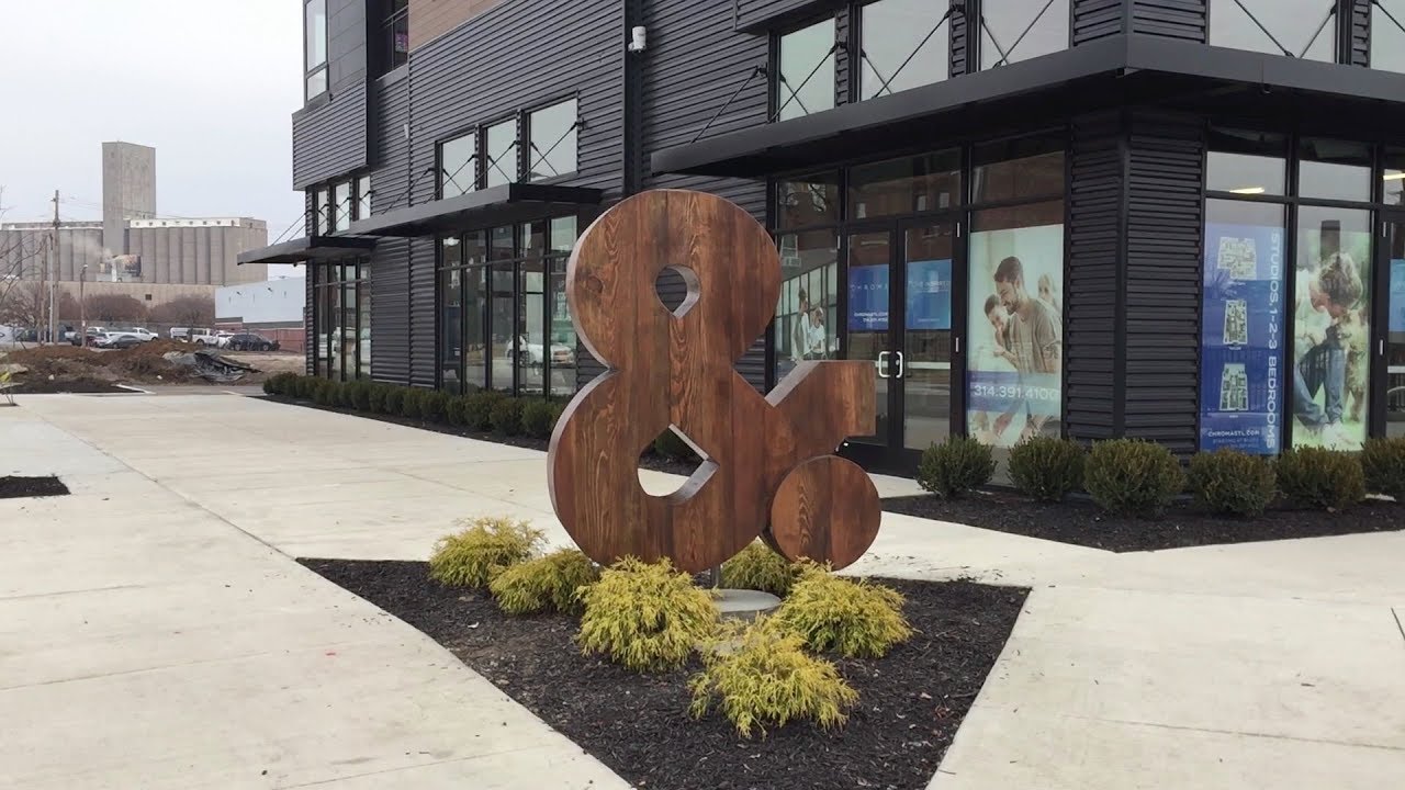 Making a Giant Wooden Ampersand