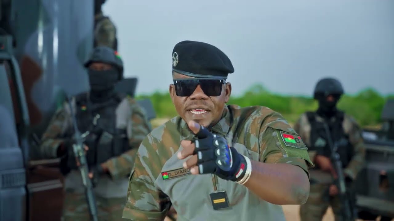FINIDO NOUDIA - 8KIL (Clip Officiel)