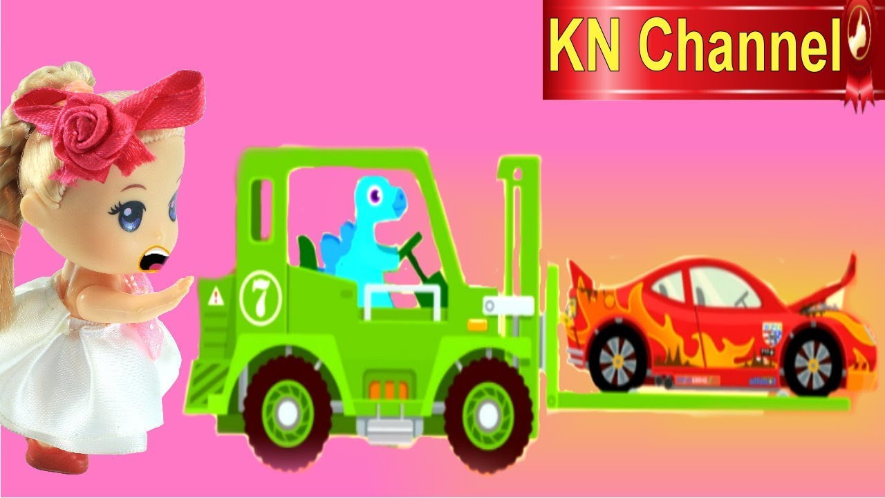 BÚP BÊ KN Channel GIÚP KHỦNG LONG VƯỢT QUA CUỘC THI ĐẤU XE CẤP CỨU