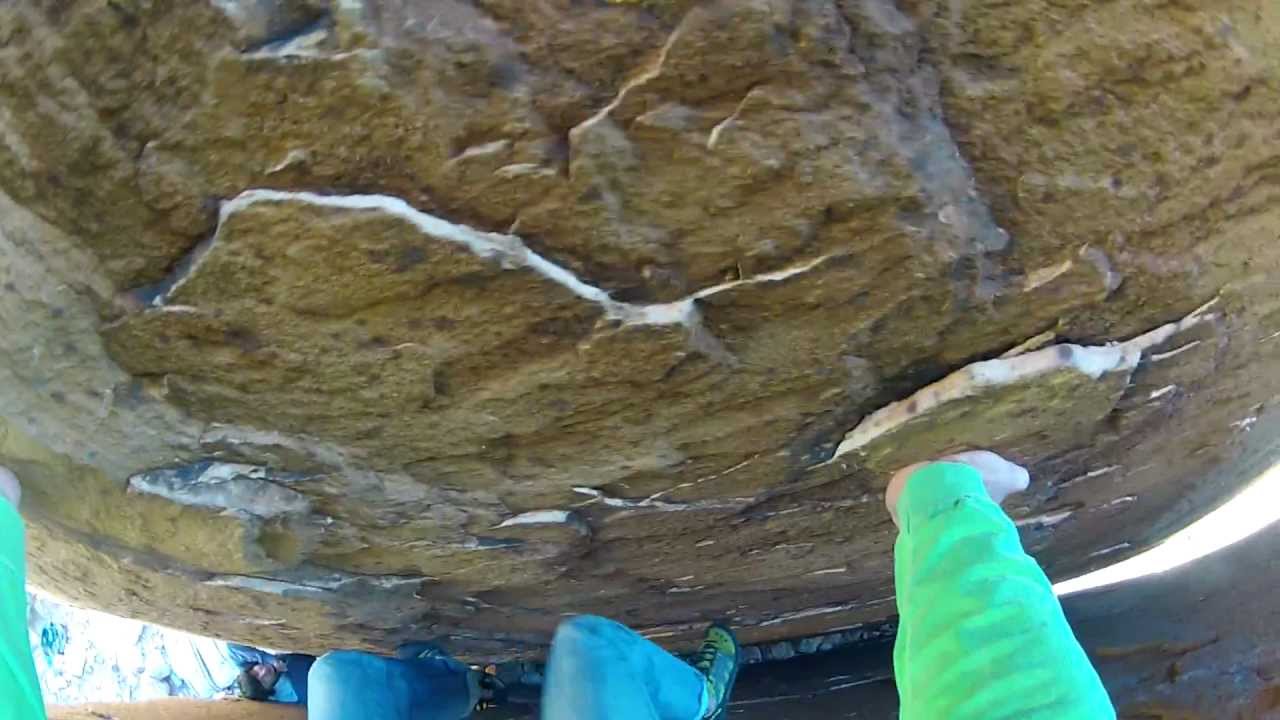 Split Boulder ascent - Kraft Boulders