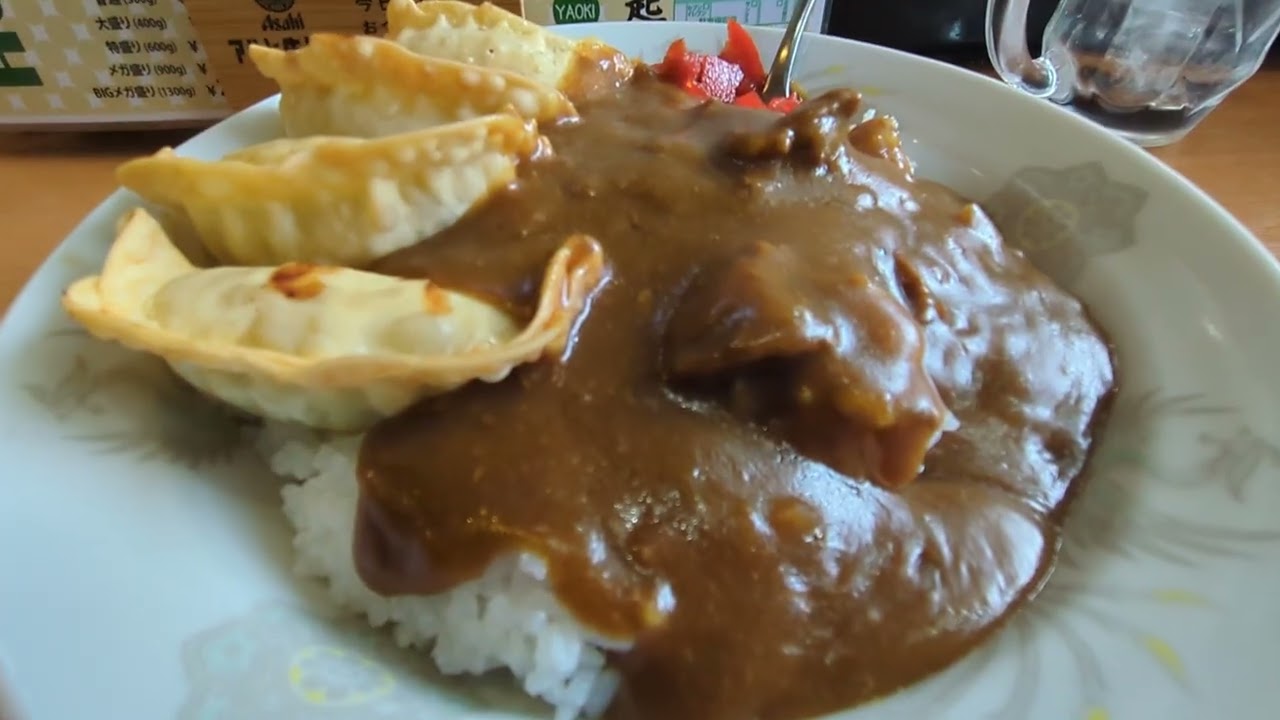 札幌市北区[居酒屋八起]揚げギョウザカレー大盛り