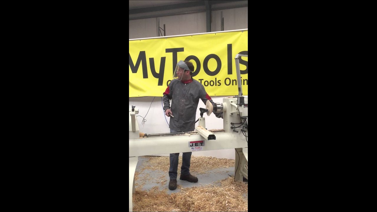 Glenn Lucas woodworking demo the Ronayne Woodworking Machinery Show
