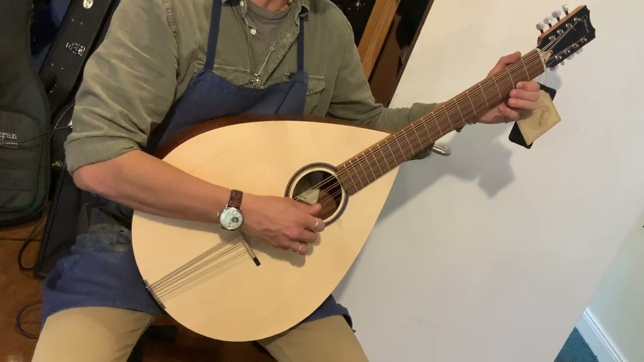 Carvalho Mandocello MDO305-EU