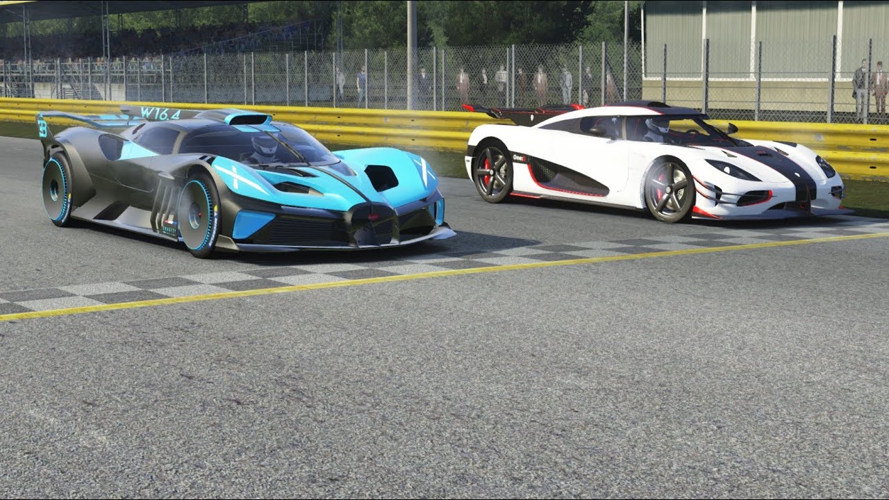 Bugatti Bolide vs Koenigsegg One:1 at Monza Full Course