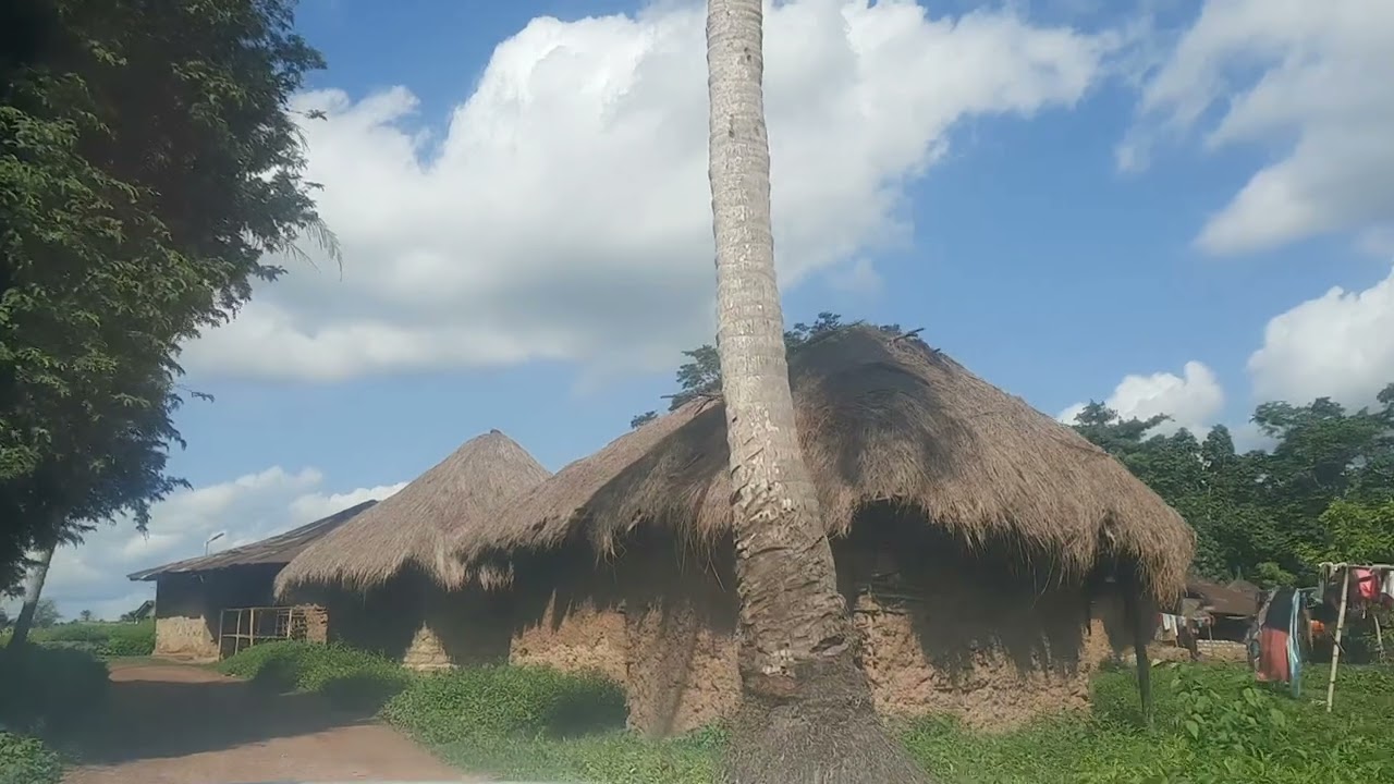 Sierra Leone West Africa - DISCOVERING VILLAGES NEAR MOYAMBA TOWN - DRIVING VIDEO