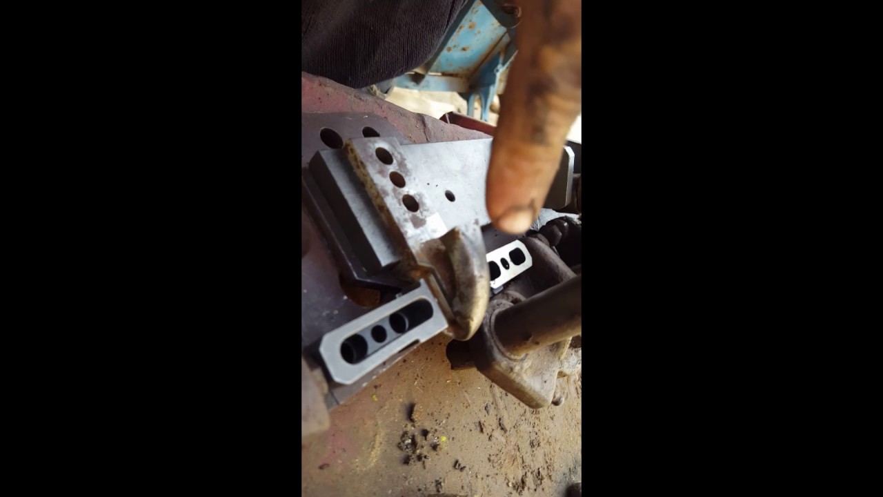 Fonctionnement de la table sur la ramasseuse presse CLAAS MARKANT 50