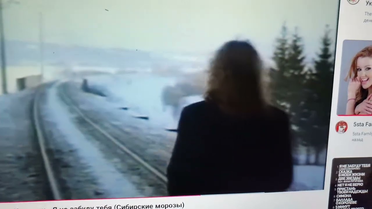 ПРИХОДИТ  ВОЛОДЯ,  ДВАЖДЫ.....,