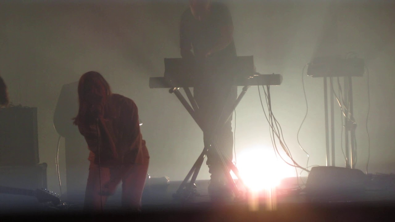 Whispering Sons - Waste LIVE AB Brussels 2019