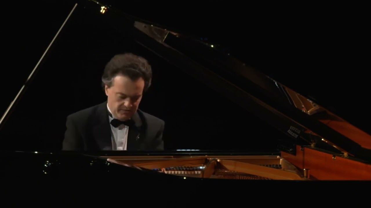 Evgeny Kissin plays 