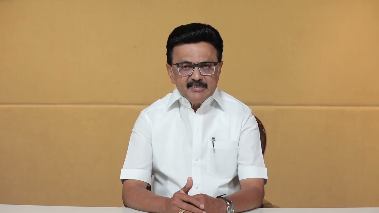 1,31,00,000+ மகளிருக்கு ரூ 5,000 முன்பணமாக வழங்கி டெல்லியின் சதியை முறியடித்துள்ளார் 🙏🖤❤️