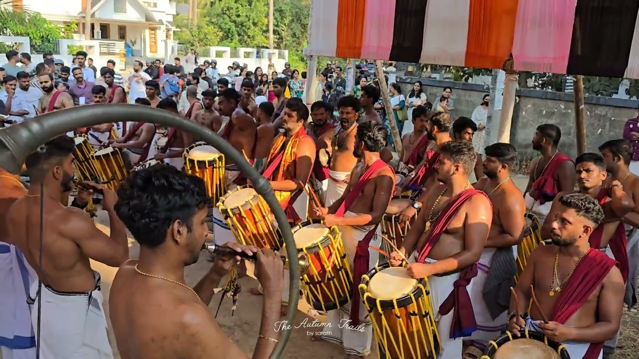 പാണ്ടിമേളം കൊലുമ്പൽ-പാറമേക്കാവ് അഭിഷേക് &ടീം@കാപ്പിയൂർ ചിറക്കൽ പൂരം #pandimelam #melam #chendamelam 