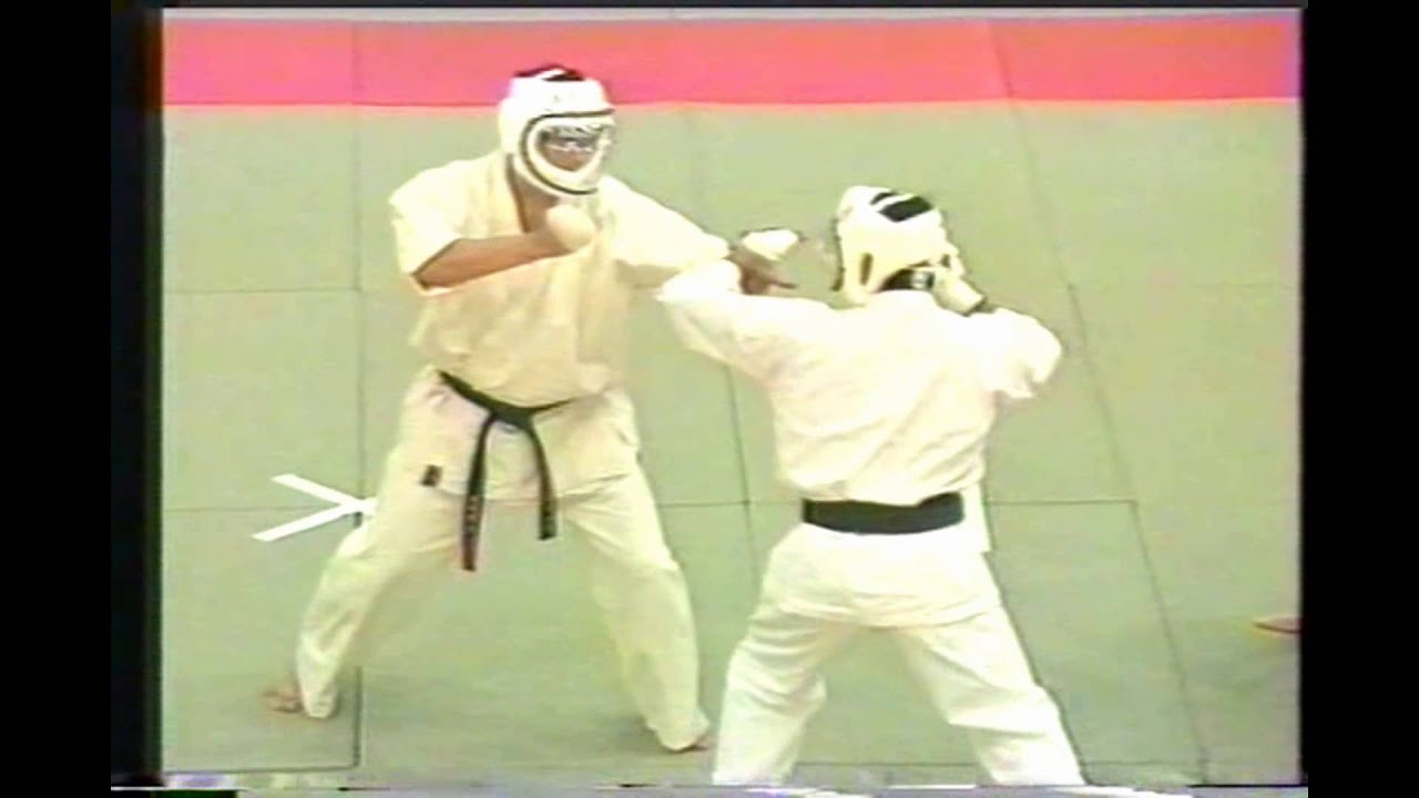 無門会空手(mumonkai karate)　素手　素面の真剣勝負！