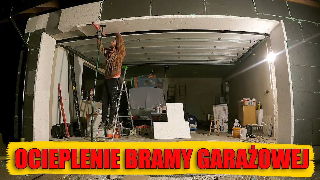Jak obrobić bramę garażową? Glify w bramie. Docieplenie bramy garażowej. Otwór bramy garażowej.