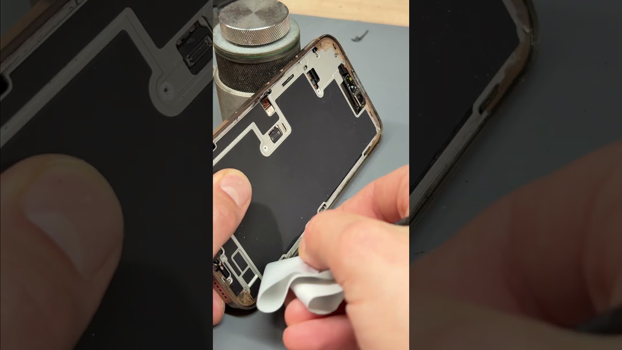 Genuine Screen Replacement On This iPhone 16 Pro Max!#fyp #idoctor #fixtok #phonerepair #brokenphone