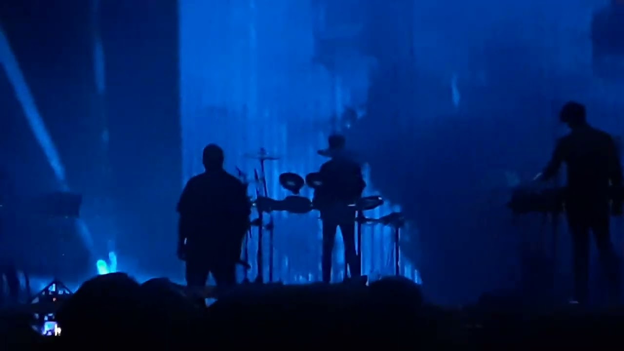 VNV NATION 