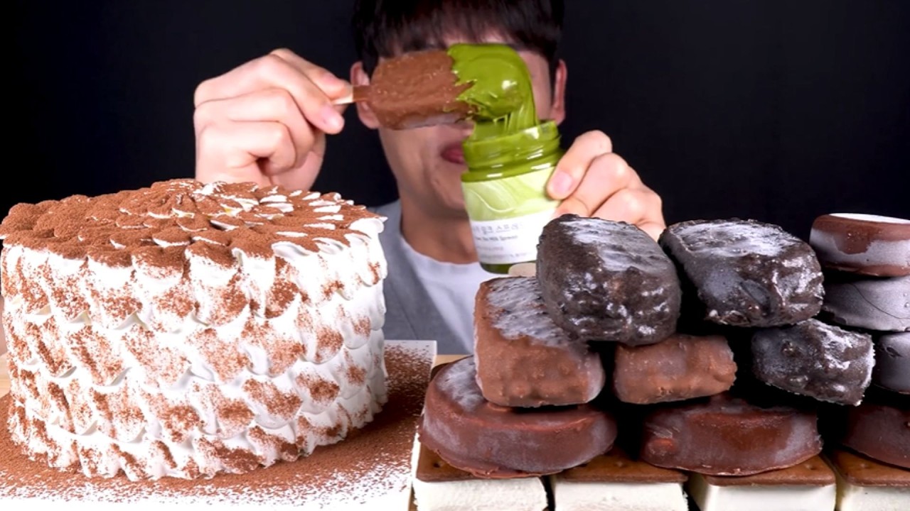 ASMR MUKBANG Whipped Cream Cake & Chocolate Ice Cream