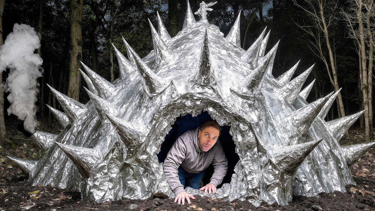 The most epic house in the forest made of foil ! Crazy bushcraft experiment