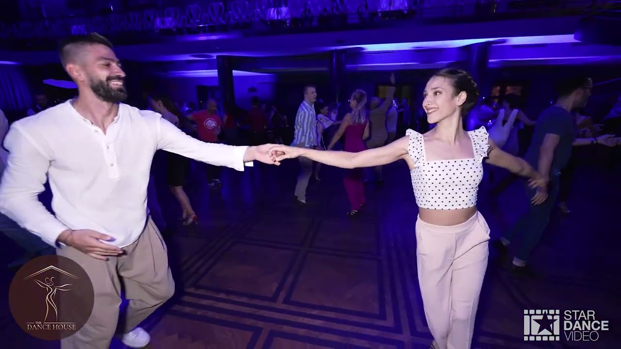 Panagiotis Aglamisis & Léa Van Accoleyen - social dancing @ The Dance House - Prague