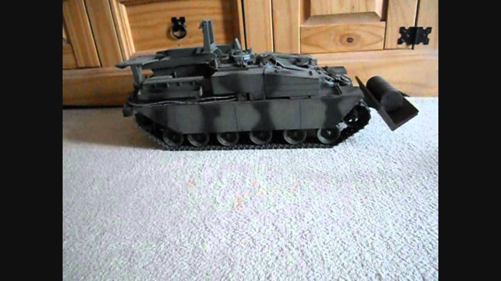 1/16 M8E2 with Long Tom