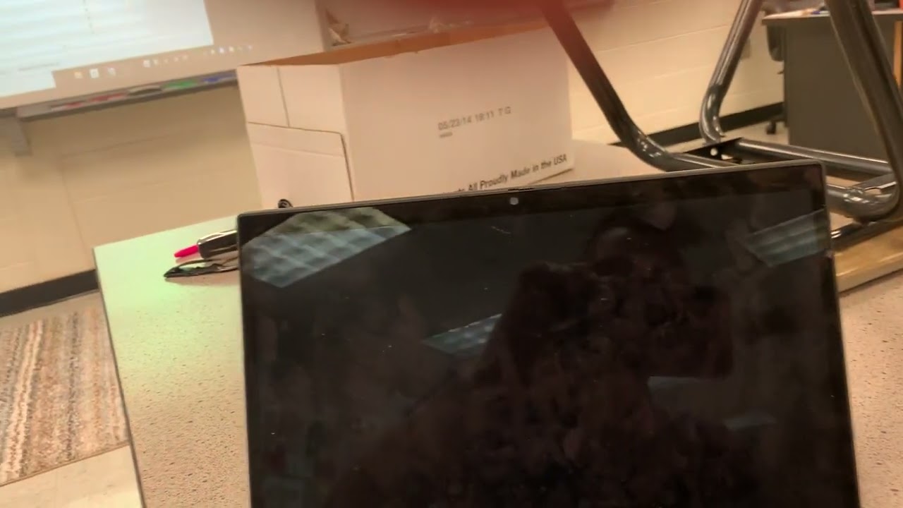 7 -How to cast your laptop to a projector