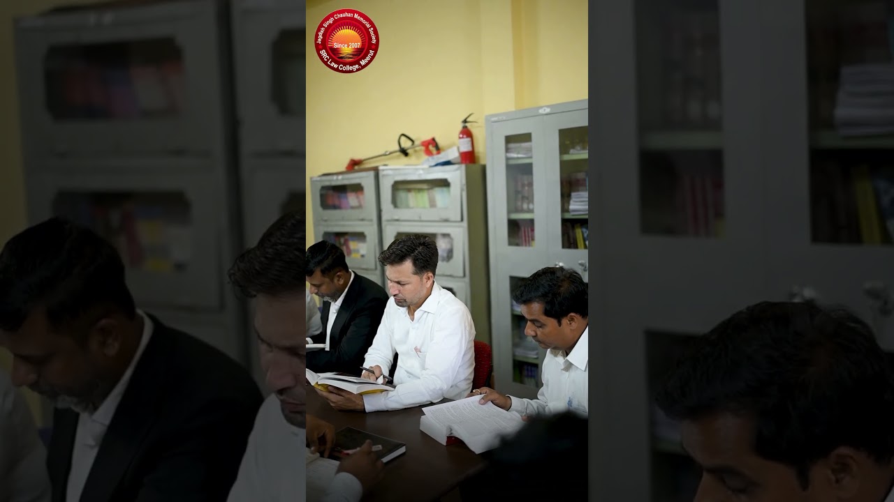 𝐑𝐞𝐚𝐝𝐲 𝐭𝐨 𝐬𝐡𝐚𝐩𝐞 𝐭𝐡𝐞 𝐟𝐮𝐭𝐮𝐫𝐞 𝐨𝐟 𝐣𝐮𝐬𝐭𝐢𝐜𝐞? ⚖️✨ #srclawcollege #meerut #education #law #lawstudent