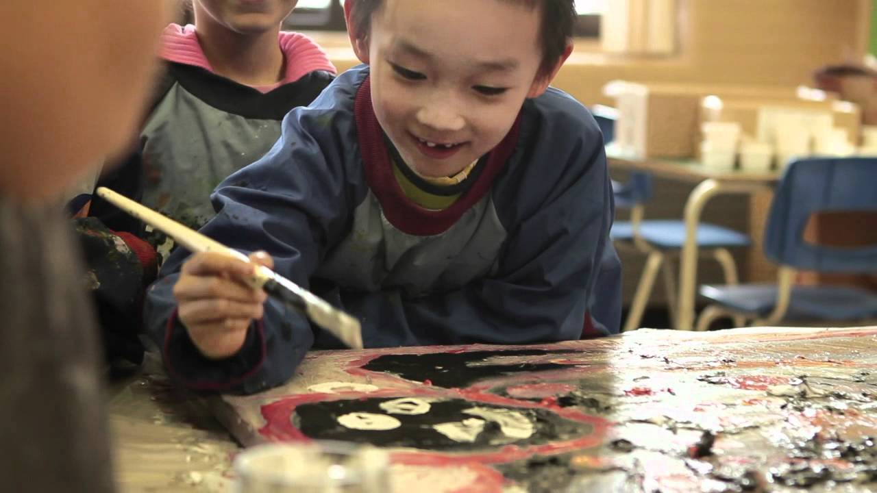 Atelier d'arts plastiques-Bouge de là