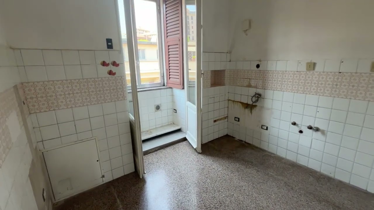 AGENZIA IMMOBILIARE FONDOCASA EXCLUSIVE APPARTAMENTO IN VENDITA VIA FIASELLA ULTIMO PIANO  TERRAZZO